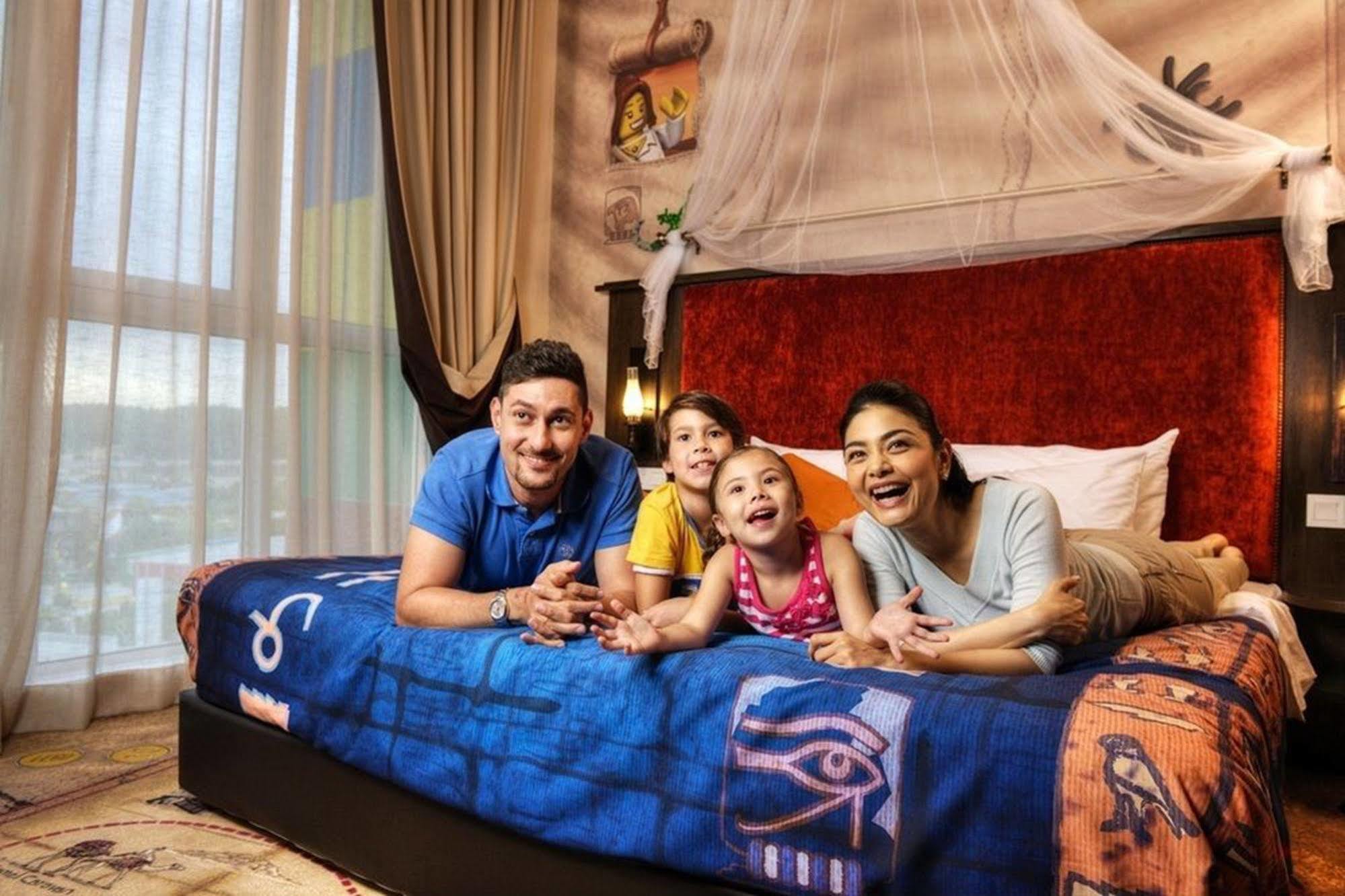 Legoland Malaysia Hotel Nusajaya  Exterior foto Family room at the resort