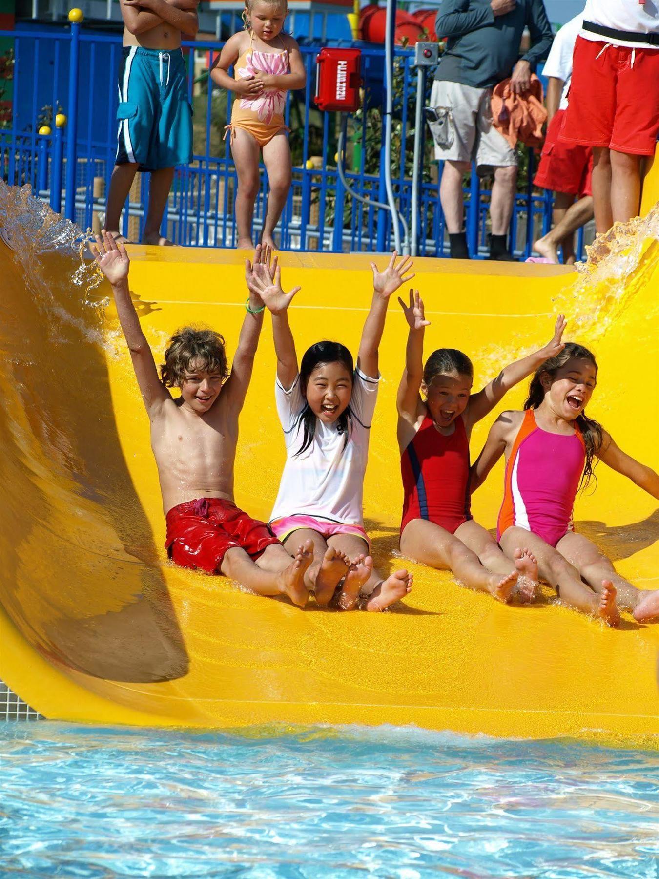 Legoland Malaysia Hotel Nusajaya  Exterior foto Children on a water slide